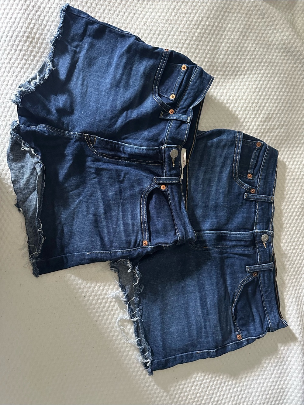 Levi’s Shorts Bundle Dark Blue Frayed Hem Women’s Denim Shorts